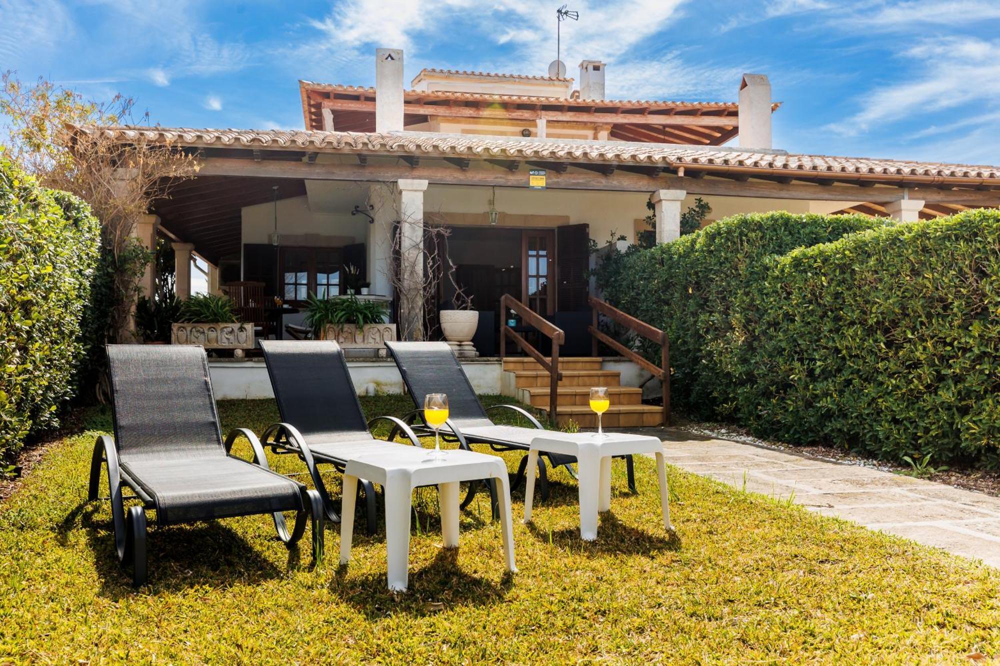 Les Ancores Holiday home